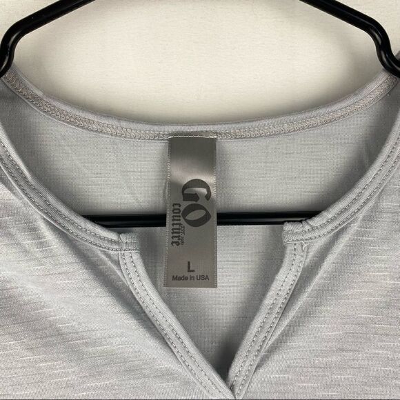 Womens V neck   - Picture 3 of 4